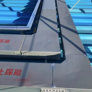 锌铝镁光伏桥架