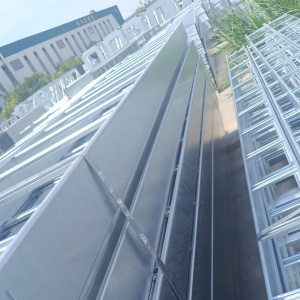 热浸锌光伏用桥架